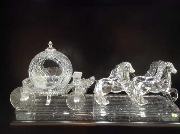 horse carriage crystal